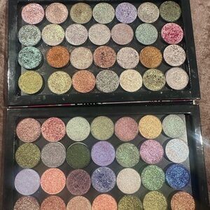Shimmery Multi-Color Pressed Eyeshadow Palette for Women